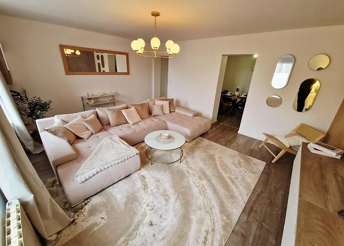 Beautiful High-end Duplex 2 Bedrooms